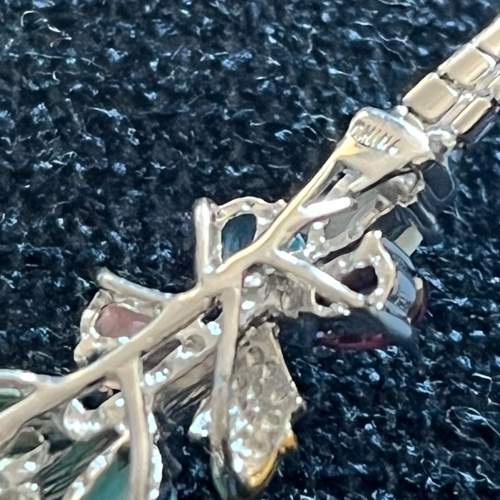 Sterling Silver Omega Necklace w/semi precious gemstones & gold plated leaves - Picture 13 of 14